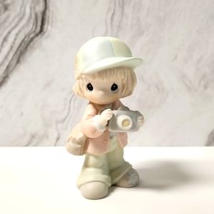 Precious moments "Photographer's Club" figurine